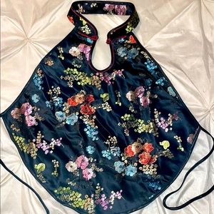 Beautiful backless halter top, size XS